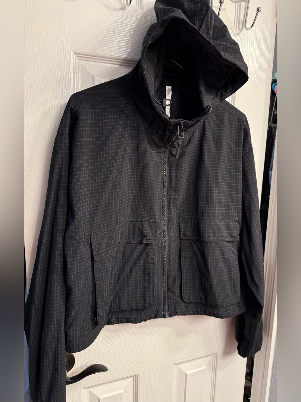 Fabletics size m super baggy like an xxl Black Hooded Windbreaker